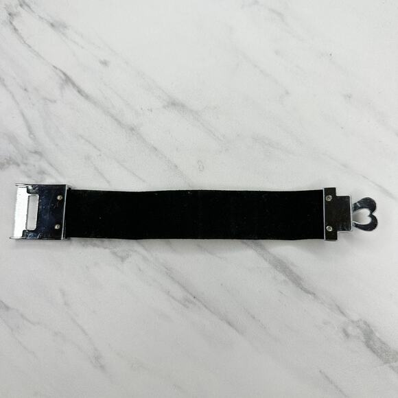 Yellow Rhinestone Studded Heart Lock Bracelet - Picture 3 of 9